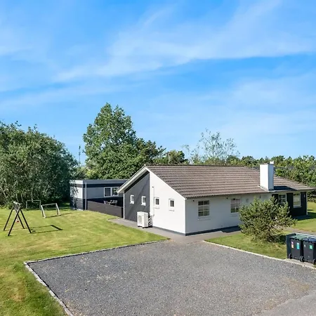 Guthbrand - 1-3km From The Sea By Interhome