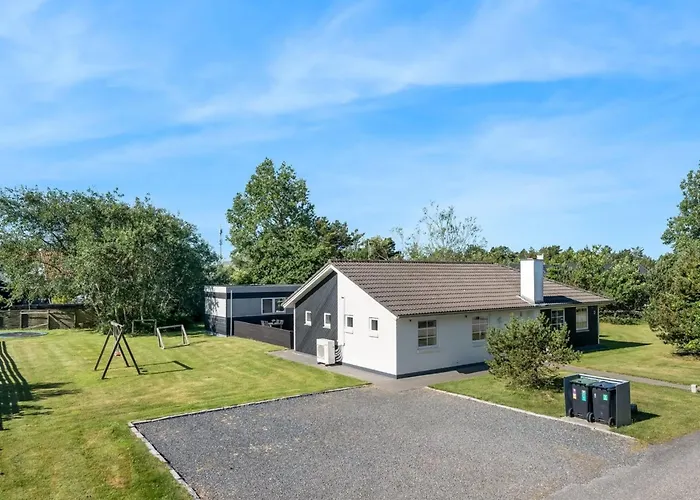 Guthbrand - 1-3km From The Sea By Interhome