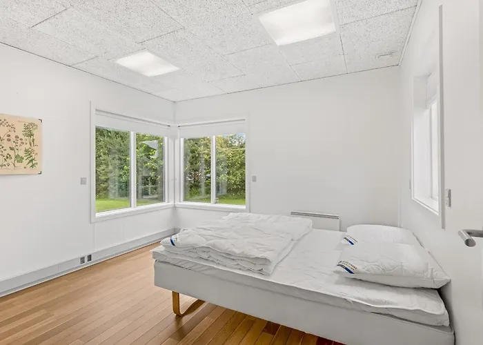 Guthbrand - 1-3km From The Sea By Interhome *